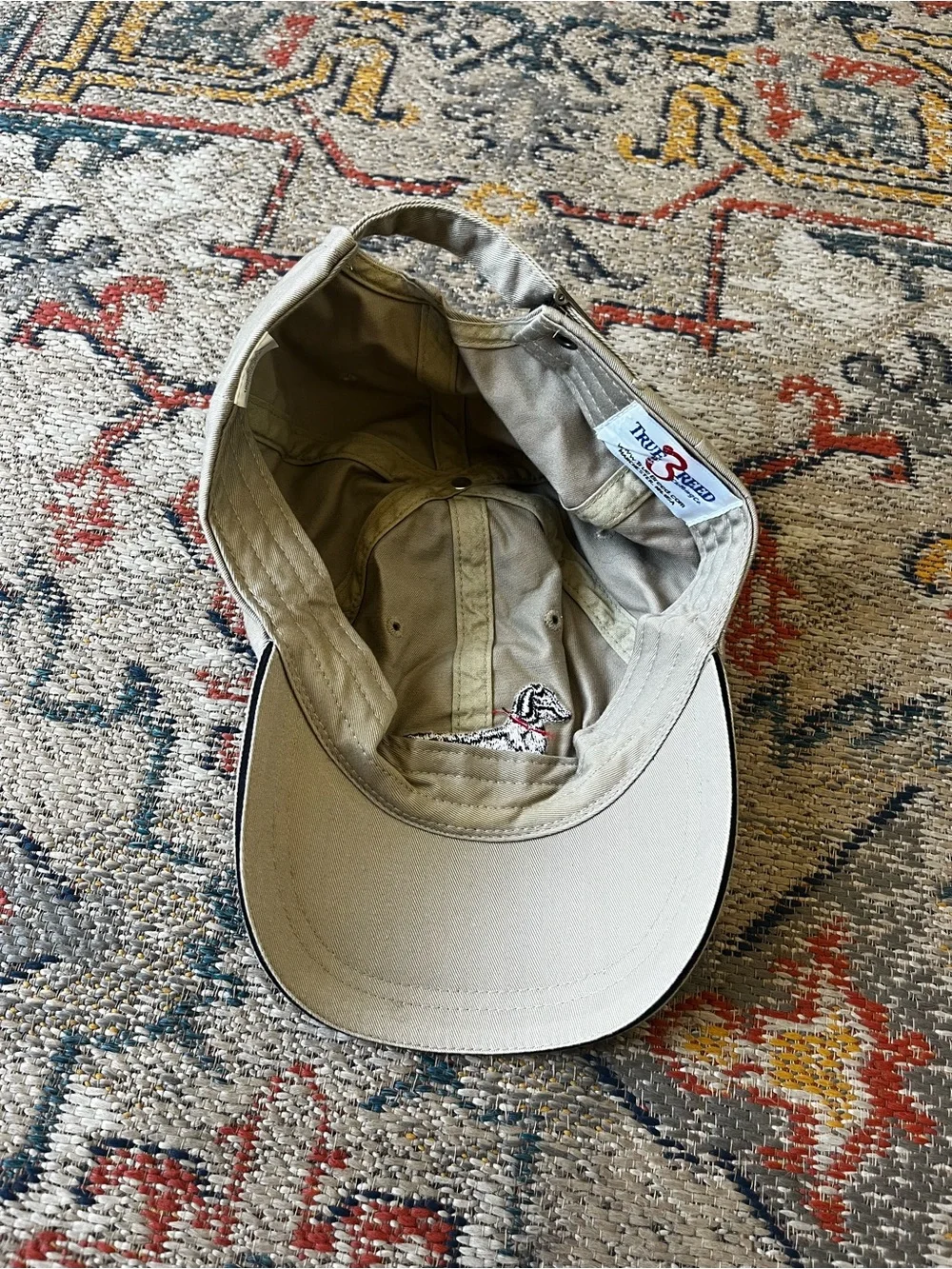 True Breed casual beige